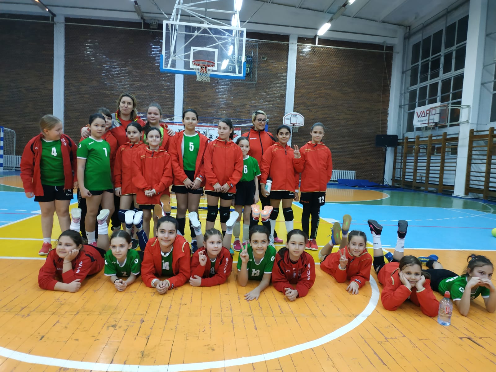 Un turneu cu minihandbaliste de toată frumusețea, la Sala CSS, din Tulcea