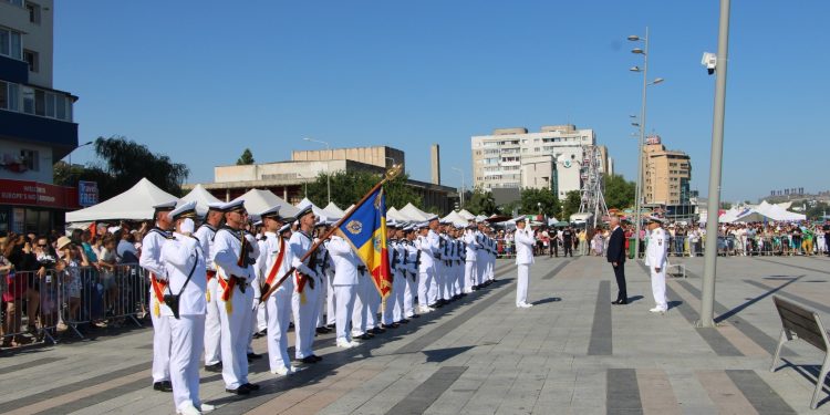 Ziua Marinei la Tulcea/ Ghinion anul acesta: Zeul Neptun a venit supărat!