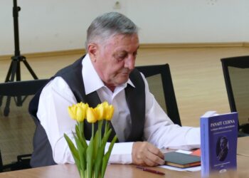 Profesorul Mihai Marinache, Cetățean de Onoare al comunei Cerna. O viață de scriitor dedicată poetului Panait Cerna, fiul satului