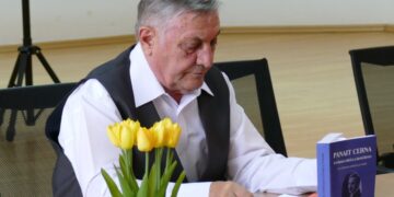 Profesorul Mihai Marinache, Cetățean de Onoare al comunei Cerna. O viață de scriitor dedicată poetului Panait Cerna, fiul satului