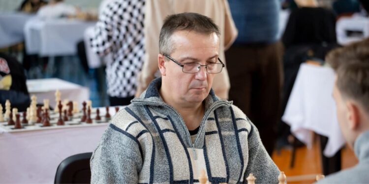 Senior Cristian Gurnov, pe podium la turneul de șah „Trofeul Minerva Brăila 2025″