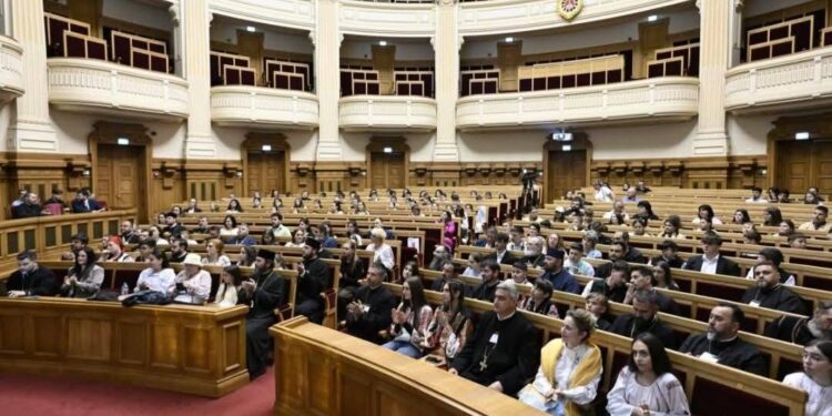 Parohia Dăeni, printre premiații de Preafericitul Daniel la Concursul Național Catehetic al Patriarhiei Române