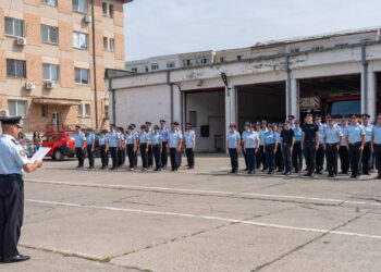 Avansări în grad la pompieri/ Printre avansați, și Daniel Năstase, cel mai bun purtător de cuvânt al vreunei instituții publice din Tulcea