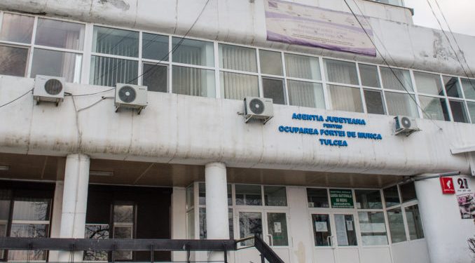 Sesiune nouă de angajări/ Bursa Locurilor de muncă se ține la Sindicatul Alum