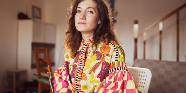 Ana-Maria Gălețeanu aduce la Tulcea o expoziție și atelier de pictură cu acuarele