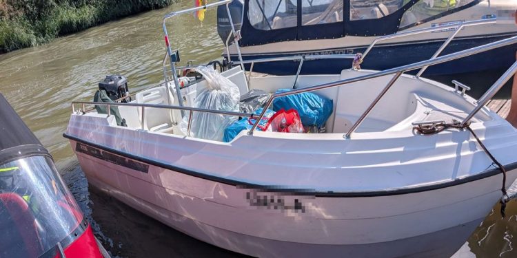 Motor de barcă furat din Suedia, găsit pe barca unui…neamț