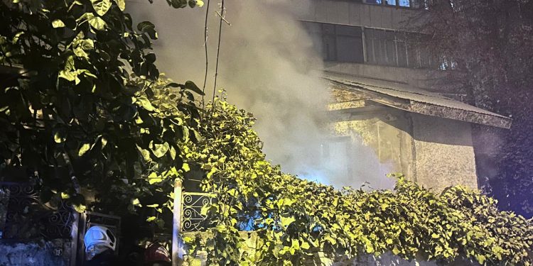 Incendiu la o casă din municipiu