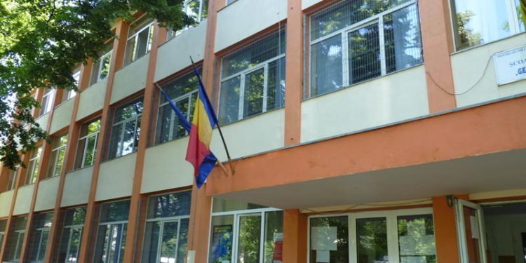 O școală din municipiu a primit un mesaj de amenințare pe e-mail