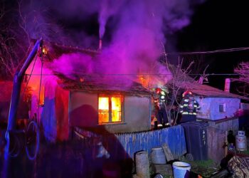 Tragedie la Frecăței/ Un om a ars în propria casă cuprinsă de flăcări