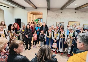 Seară memorabilă oferită publicului de artiștii Asociației Delta Arte la Casa Avramide