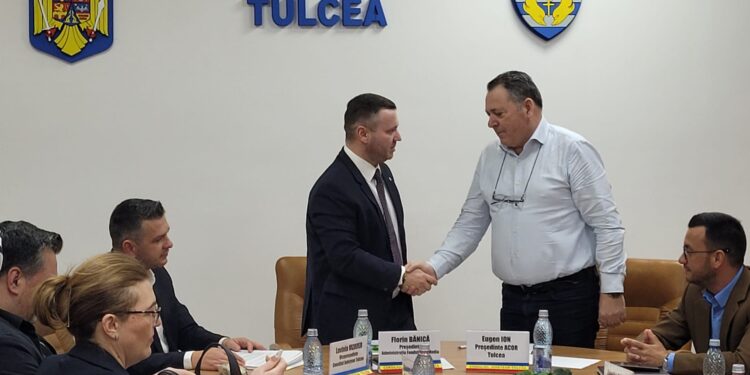 11 comune tulcene au accesat fonduri pentru creșterea eficienței energetice la iluminatul public