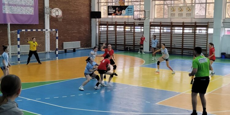 Handbal feminin, junioare 2/ Spectacol la scenă deschisă oferit de tulcence în sala CSS