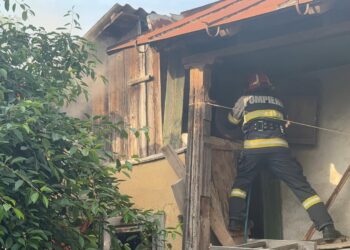 O casă din Tulcea s-a aprins de la explozia unei butelii