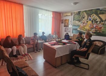 Muncă de prevenție a polițiștilor la Centrul de Tip Familial din Sâmbăta Nouă