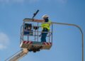 Municipiul Tulcea reduce consumul de energie fără întreruperea totală a iluminatului public