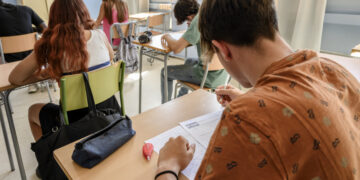 Astăzi, la Bac, probe scrise la istorie și matematică