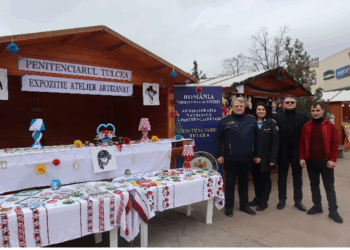 Hai, liberare!/ Deținuții talentați expun la Târgul de Crăciun din Tulcea