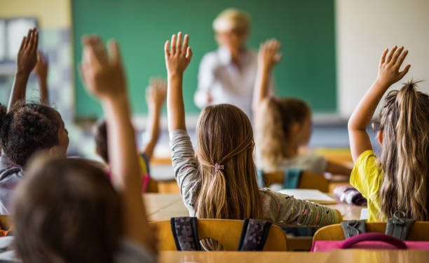 D’ale austerității/ Trei tipuri de burse din noul an școlar