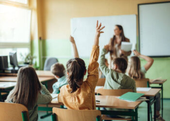 Cardurile elevilor vor fi încărcate în această lună