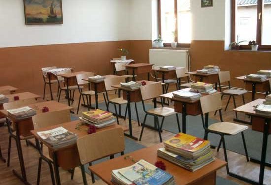 Avertisment transmis școlilor