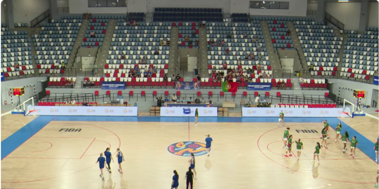 Avem dovada: doar echipa României umple „Danubius Arena”