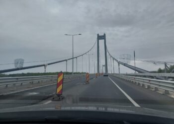 Atenție, șoferi! A fost deviată temporar circulația în zona Podului de la Brăila
