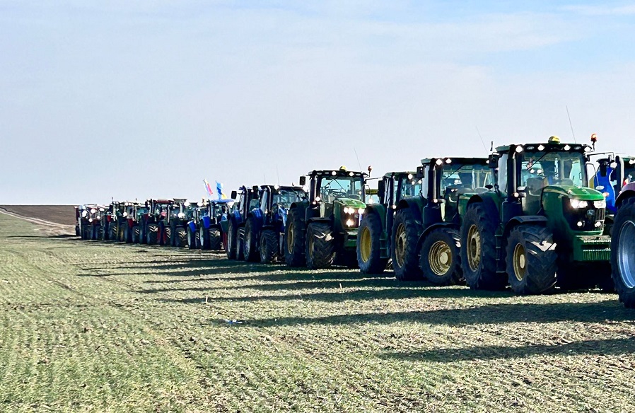 Nemulțumirile fermierilor și transportatorilor  trebuie tratate cu maximă atenție și seriozitate  de autorități